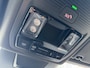 Volkswagen T-Roc 1.5 eTSI 150pk DSG R-Line | Elektrische achterklep | Trekhaak | Black Style
