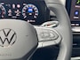 Volkswagen T-Roc 1.5 eTSI 150pk DSG R-Line | Elektrische achterklep | Trekhaak | Black Style