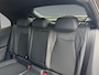 Volkswagen T-Roc 1.5 eTSI 150pk DSG R-Line | Elektrische achterklep | Trekhaak | Black Style