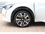 Peugeot 208 1.2 PureTech GT O.a: Camera, PDC, Adaptive Cruise, Half leder, Clima, Led, Etc.. Rijklaar! All-in prijs!