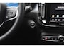 Volvo XC40 B4 211PK Automaat Plus Dark / Lounge Pakket / Extra getint glas / 360 Camera / 20'' velgen / Panoramadak / Elektrische stoelen met geheugen / Harman Kardon / Microtech/Nubuck bekleding