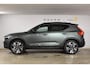 Volvo XC40 B4 211PK Automaat Plus Dark / Lounge Pakket / Extra getint glas / 360 Camera / 20'' velgen / Panoramadak / Elektrische stoelen met geheugen / Harman Kardon / Microtech/Nubuck bekleding