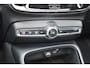 Volvo XC40 B4 211PK Automaat Plus Dark / Lounge Pakket / Extra getint glas / 360 Camera / 20'' velgen / Panoramadak / Elektrische stoelen met geheugen / Harman Kardon / Microtech/Nubuck bekleding