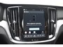 Volvo V60 T8 455PK Plug-in hybrid AWD Ultra Dark Performance Edition / Polestar Optimalisatie / Glossy black Logo's / 360 Camera / Harman Kardon audio / Head-up display / Panorama dak / 19" / Stoel- en stuurverwarming