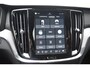 Volvo V60 T8 455PK Plug-in hybrid AWD Ultra Dark Performance Edition / Polestar Optimalisatie / Glossy black Logo's / 360 Camera / Harman Kardon audio / Head-up display / Panorama dak / 19" / Stoel- en stuurverwarming