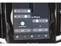 Volvo V60 T8 455PK Plug-in hybrid AWD Ultra Dark Performance Edition / Polestar Optimalisatie / Glossy black Logo's / 360 Camera / Harman Kardon audio / Head-up display / Panorama dak / 19" / Stoel- en stuurverwarming