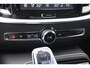 Volvo V60 T8 455PK Plug-in hybrid AWD Ultra Dark Performance Edition / Polestar Optimalisatie / Glossy black Logo's / 360 Camera / Harman Kardon audio / Head-up display / Panorama dak / 19" / Stoel- en stuurverwarming
