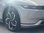 Hyundai Ioniq 5 Connect 77.4 kWh / Fabrieksgarantie tot 05-2028 / Accu SoH 100 % / 1.600 kg trekgewicht / WLTP 507 km stad 710 km / CCS snel laden / Elektr. stoelen & klep / Stuur-, stoel- en achterbankverwarming / 19" LM wielen /