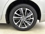 Lexus CT 200h Business Line | BTW voertuig | Dealer onderhouden | Parkeersensoren voor+achter | Cruise Control | Climate Control | Navigatie | Achteruitrijcamera |