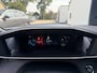 Peugeot e-2008 EV GT Pack 50 kWh | Schuif-Kanteldak | Stoelverwarming | FULL LED koplampen | Achteruitrij-Camera | Adaptieve Cruise control | Alcantara Bekleding | Navigatie en Apple caprplay en Android auto |