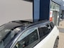 Peugeot e-2008 EV GT Pack 50 kWh | Schuif-Kanteldak | Stoelverwarming | FULL LED koplampen | Achteruitrij-Camera | Adaptieve Cruise control | Alcantara Bekleding | Navigatie en Apple caprplay en Android auto |