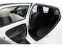 Volkswagen Up! 1.0 BMT move up! 2017 | Airco | DAB Radio | Elektrische Ramen | Automatische Verlichting & Ruitenwisser | Lichtmetalen Velgen | Nationale Autopas
