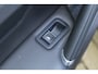 Volkswagen Golf 1.2 TSI Business Edition | Incl. 12 maanden Garantie | Stoelmassage | Achteruitrijcamera | Stoelverwarming | Cruise controle | Parkeersensoren V+A | Navigatie | Climate controle | Half lederen bekleding | Origineel NL Auto | NAP |