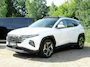 Hyundai Tucson 1.6 T-GDI PHEV Premium Sky 4WD 265 PK | Panoramadak | 360 Camera | Lederen bekleding | Stoelverwarming/verkoeling | Memory seats | Elek. Klep | Navigatie | CarPlay