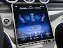 Mercedes-Benz GLC 300e 4MATIC Business Solution AMG | Advanced plus | Nightpakket | Parkeerpakket met achteruitcamera | Trekhaak | Panoramaschuifdak | Treeplanken in aluminiumlook | 20" multispaaks lichtmetalen AMG velgen |