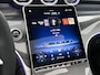 Mercedes-Benz GLC 300e 4MATIC Business Solution AMG | Advanced plus | Nightpakket | Parkeerpakket met achteruitcamera | Trekhaak | Panoramaschuifdak | Treeplanken in aluminiumlook | 20" multispaaks lichtmetalen AMG velgen |
