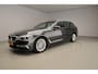BMW 5-Serie Touring 520i Luury Line / HIFI / Park assist / Leder / Trekhaak / Comfortstoelen / LED / Alu wielen 18 inch