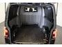 Volkswagen Transporter 2.0 TDI L2H1 30 DC 2020 | Trekhaak | Carplay | Adaptive Cruise Controlk | Navigatie | Achteruitrij Camera | 2 Sleutels | Dubbele Schuifdur | Nationale Autopas