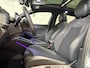 Volkswagen T-Roc 1.5 eTSI 150pk DSG7 R-Line First Edition. Pano, Led, VOL!
