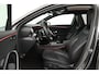 Mercedes-Benz A-klasse 180 Business Solution AMG (PANORAMADAK, STOELVERWARMING, SFEERVERLICHTING, CAMERA, BURMEISTER)