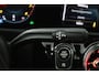 Mercedes-Benz A-klasse 180 Business Solution AMG (PANORAMADAK, STOELVERWARMING, SFEERVERLICHTING, CAMERA, BURMEISTER)