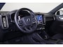 Volvo EX40 Single Motor Extended Range Plus 82 kWh - IntelliSafe Assist & Surround - Verwarmde voorstoelen, stuur & achterbank - Harman Kardon Audio - Parkeersensoren voor & achter - Draadloze tel. lader - Warmtepomp - Inklapbare trekhaak - 19' LMV