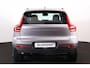 Volvo EX40 Single Motor Extended Range Plus 82 kWh - IntelliSafe Assist & Surround - Verwarmde voorstoelen, stuur & achterbank - Harman Kardon Audio - Parkeersensoren voor & achter - Draadloze tel. lader - Warmtepomp - Inklapbare trekhaak - 19' LMV