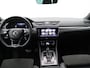 Skoda Superb Combi 1.4 TSI iV Sportline Business 218PK DSG Panoramadak, Trekhaak, Matrix LED-Verlichting, Side Assist, Keyless, Memorystoel, 360gr. Camera, 19" LM Velgen