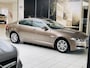 Land Rover Range Rover Velar 2.0 P250 Turbo AWD R-Dynamic HSE