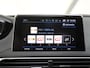 Peugeot 5008 1.2 130PK Active | 2de eigenaar | AppleCarplay/AndroidAuto | Camera | Navigatie | Cruise Control | Climate Control | 7 PERSOONS! | Isofix | Parkeersensoren | LED | Privacy Glass | Trekhaak |