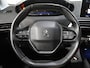 Peugeot 5008 1.2 130PK Active | 2de eigenaar | AppleCarplay/AndroidAuto | Camera | Navigatie | Cruise Control | Climate Control | 7 PERSOONS! | Isofix | Parkeersensoren | LED | Privacy Glass | Trekhaak |