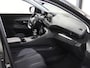 Peugeot 5008 1.2 130PK Active | 2de eigenaar | AppleCarplay/AndroidAuto | Camera | Navigatie | Cruise Control | Climate Control | 7 PERSOONS! | Isofix | Parkeersensoren | LED | Privacy Glass | Trekhaak |
