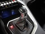 Peugeot 5008 1.2 130PK Active | 2de eigenaar | AppleCarplay/AndroidAuto | Camera | Navigatie | Cruise Control | Climate Control | 7 PERSOONS! | Isofix | Parkeersensoren | LED | Privacy Glass | Trekhaak |