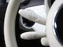 Fiat 500 1.0 Hybrid Dolcevita | LEER/Stof 2 Tone | Glazen dak | Parkeersensoren | Navigatie | Airco | Cruise Control | AppleCarPlay/AndroidAuto | Isofix | Lichtmetalen Velgen 15" |