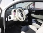 Fiat 500 1.0 Hybrid Dolcevita | LEER/Stof 2 Tone | Glazen dak | Parkeersensoren | Navigatie | Airco | Cruise Control | AppleCarPlay/AndroidAuto | Isofix | Lichtmetalen Velgen 15" |