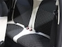 Fiat 500 1.0 Hybrid Dolcevita | LEER/Stof 2 Tone | Glazen dak | Parkeersensoren | Navigatie | Airco | Cruise Control | AppleCarPlay/AndroidAuto | Isofix | Lichtmetalen Velgen 15" |