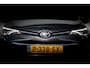 Toyota Avensis Touring Sports 1.8 VVT-i Business Plus | Panoramadak | Camera | Cruise Control | Climate Control