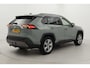 Toyota RAV4 2.5 Hybrid Style | Trekhaak | Apple Carplay / Android Auto | Leder | Stoel-/stuurverwarming | Keyless | Adaptive Cruise | Clima | Parkeersensoren voor/achter | Camera | LED | 18 inch