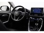 Toyota RAV4 2.5 Hybrid Style | Trekhaak | Apple Carplay / Android Auto | Leder | Stoel-/stuurverwarming | Keyless | Adaptive Cruise | Clima | Parkeersensoren voor/achter | Camera | LED | 18 inch