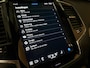 Volvo XC90 T8 AWD Recharge Plus Bright | 360 Camera | Harman Kardon | 455pk | Adaptieve Cruise Control | Stoelverwarming voor+achter | Stuurwielverwarming | Schuifdak | Full LED Meesturende koplampen | Standkachel met Volvo On Call App | Pilot Assist | BLIS Dode Hoek Detectie | Elektrische voorstoelen geheugen | Contour stoelen met wit stiksel en bies | Zitting verlenging voorstoelen | Lederen dashboard | 22 Inch | Google Infotainment | Keyless Drive | Privacy Glass | Elektrisch bedienbare achterklep | Geïntegreerd kinderzitje achterin | Geïntegreerde zongordijnen achterportieren | Verlichte instaplijsten | 7-Persoons | 4-Zone Climate Control | DAB Radio | Apple Carplay/Android Auto | Alarm Klasse III | Volvo On Call met mobiele App functie | Platinum Grey Metallic |