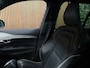 Volvo XC90 T8 AWD Recharge Plus Bright | 360 Camera | Harman Kardon | 455pk | Adaptieve Cruise Control | Stoelverwarming voor+achter | Stuurwielverwarming | Schuifdak | Full LED Meesturende koplampen | Standkachel met Volvo On Call App | Pilot Assist | BLIS Dode Hoek Detectie | Elektrische voorstoelen geheugen | Contour stoelen met wit stiksel en bies | Zitting verlenging voorstoelen | Lederen dashboard | 22 Inch | Google Infotainment | Keyless Drive | Privacy Glass | Elektrisch bedienbare achterklep | Geïntegreerd kinderzitje achterin | Geïntegreerde zongordijnen achterportieren | Verlichte instaplijsten | 7-Persoons | 4-Zone Climate Control | DAB Radio | Apple Carplay/Android Auto | Alarm Klasse III | Volvo On Call met mobiele App functie | Platinum Grey Metallic |