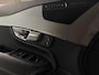 Volvo XC90 T8 AWD Recharge Plus Bright | 360 Camera | Harman Kardon | 455pk | Adaptieve Cruise Control | Stoelverwarming voor+achter | Stuurwielverwarming | Schuifdak | Full LED Meesturende koplampen | Standkachel met Volvo On Call App | Pilot Assist | BLIS Dode Hoek Detectie | Elektrische voorstoelen geheugen | Contour stoelen met wit stiksel en bies | Zitting verlenging voorstoelen | Lederen dashboard | 22 Inch | Google Infotainment | Keyless Drive | Privacy Glass | Elektrisch bedienbare achterklep | Geïntegreerd kinderzitje achterin | Geïntegreerde zongordijnen achterportieren | Verlichte instaplijsten | 7-Persoons | 4-Zone Climate Control | DAB Radio | Apple Carplay/Android Auto | Alarm Klasse III | Volvo On Call met mobiele App functie | Platinum Grey Metallic |