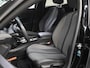 Peugeot e-2008 EV Allure Pack 50 kWh 136PK | 2de eigenaar | AppleCarPlay/AndroidAuto | Climate Control | Cruise Control | Keyless | FULL LED | Navigatie | LMV | Parkeersensoren | Privacy Glass | Isofix |