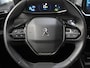Peugeot e-2008 EV Allure Pack 50 kWh 136PK | 2de eigenaar | AppleCarPlay/AndroidAuto | Climate Control | Cruise Control | Keyless | FULL LED | Navigatie | LMV | Parkeersensoren | Privacy Glass | Isofix |