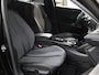 Peugeot e-2008 EV Allure Pack 50 kWh 136PK | 2de eigenaar | AppleCarPlay/AndroidAuto | Climate Control | Cruise Control | Keyless | FULL LED | Navigatie | LMV | Parkeersensoren | Privacy Glass | Isofix |