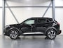 Peugeot e-2008 EV Allure Pack 50 kWh 136PK | 2de eigenaar | AppleCarPlay/AndroidAuto | Climate Control | Cruise Control | Keyless | FULL LED | Navigatie | LMV | Parkeersensoren | Privacy Glass | Isofix |