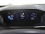 Peugeot e-2008 EV Allure Pack 50 kWh 136PK | 2de eigenaar | AppleCarPlay/AndroidAuto | Climate Control | Cruise Control | Keyless | FULL LED | Navigatie | LMV | Parkeersensoren | Privacy Glass | Isofix |
