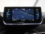 Peugeot e-2008 EV Allure Pack 50 kWh 136PK | 2de eigenaar | AppleCarPlay/AndroidAuto | Climate Control | Cruise Control | Keyless | FULL LED | Navigatie | LMV | Parkeersensoren | Privacy Glass | Isofix |
