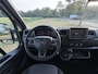 Renault Master T35 2.3 dCi 135 L3H2 Work Edition | Camper Edition | Motorsport Edition | Thule Omnistor Luifel | Airco in Leefruimte | TV | Koelkast | Magnetron | Volledig Bed | 2 Lederen Stoelen | DAB | LED Verlichting Leefruimte |