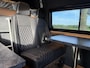Renault Master T35 2.3 dCi 135 L3H2 Work Edition | Camper Edition | Motorsport Edition | Thule Omnistor Luifel | Airco in Leefruimte | TV | Koelkast | Magnetron | Volledig Bed | 2 Lederen Stoelen | DAB | LED Verlichting Leefruimte |